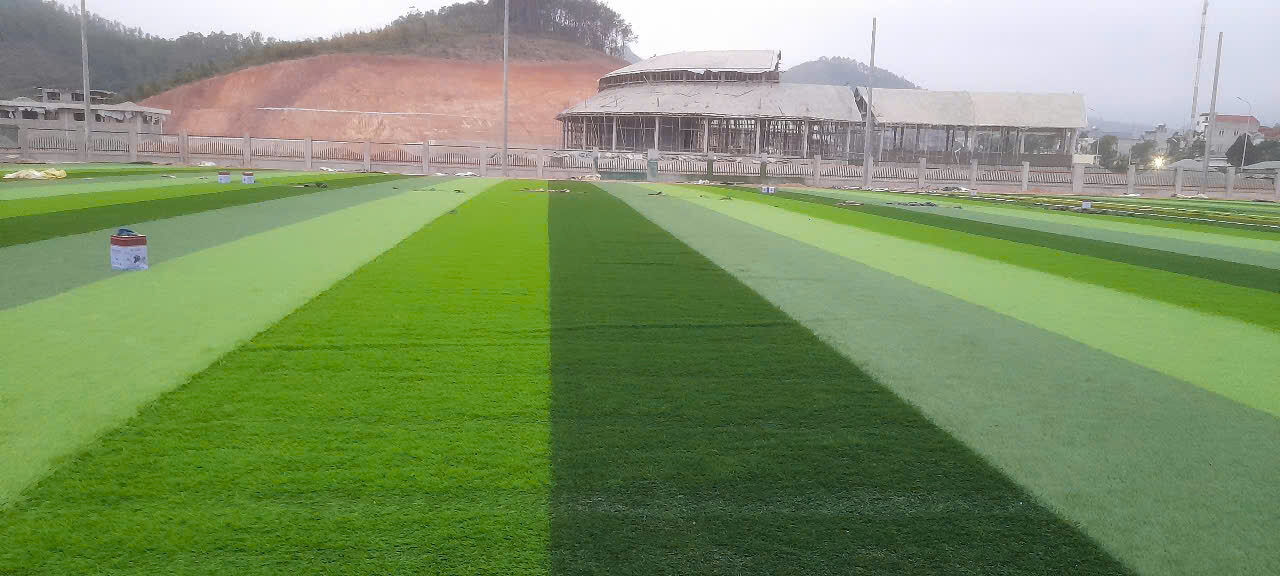 Công trình sân bóng 11 Lương Mông Ba Chẽ Quảng Ninh